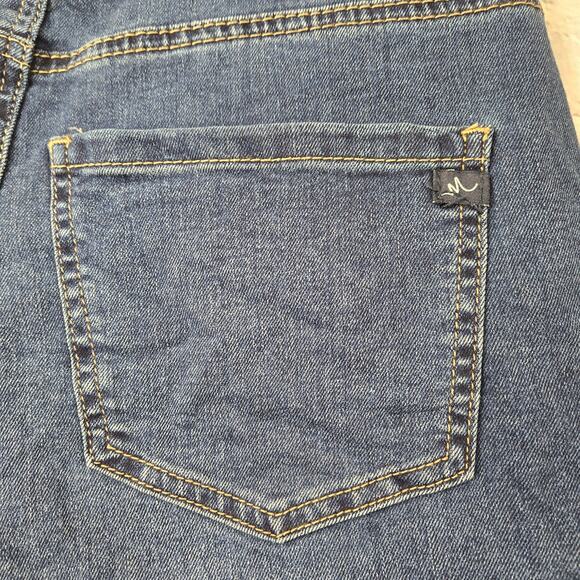 m jeans Maurices Women's Jeans Super Hi-Rise Wide Leg Button Fly size 2 Short - Picture 9 of 16